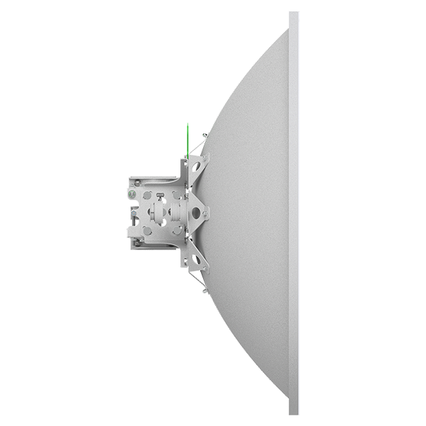 D600