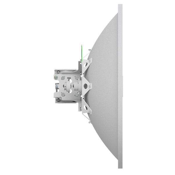 D600